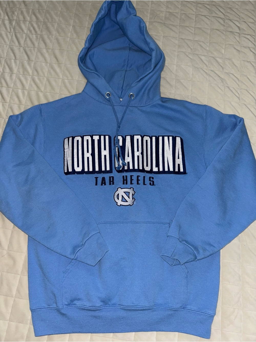 UNIVERSITY OF NORTH CAROLINA UNC HOODED SWEATSHIRT MENS SMALL NCAA